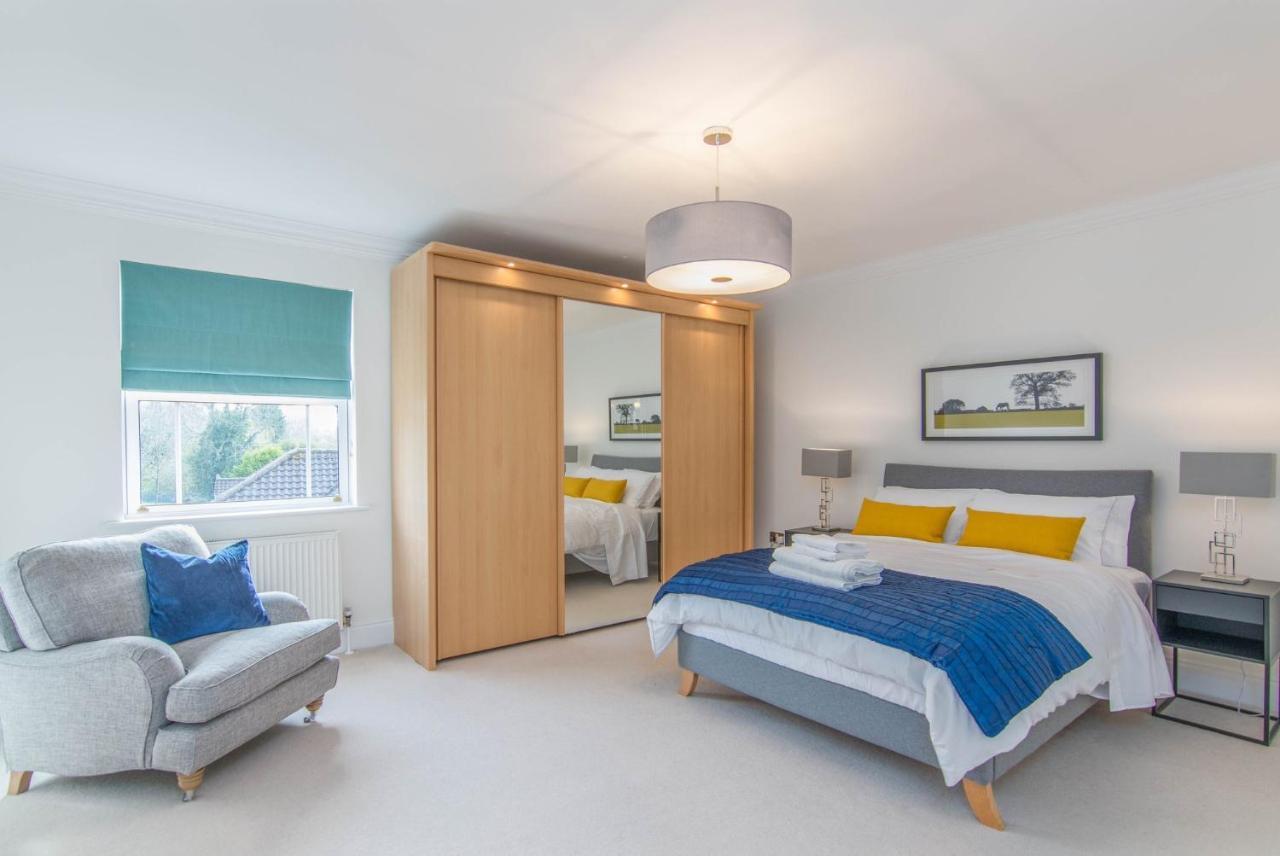 피터버러 Jubilee Mansions 5* Retreat 아파트 외부 사진
